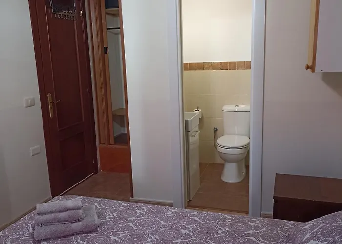 Kiki Vivienda Bed & Breakfast 3*